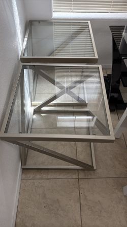 End Tables set of 2 (glass)
