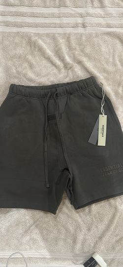 Essentials Short new
