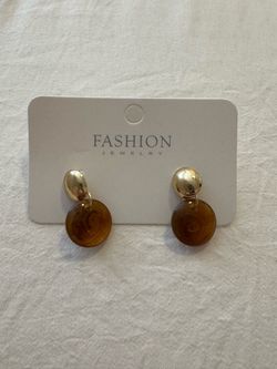 Small brown and gold earrings