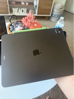 Apple iPad Pro 13-inch (M5): Ultra Retina XDR Display, 256GB, Landscape 12MP Front Camera/12MP Back
