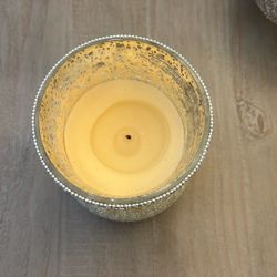 Candle With Vase 