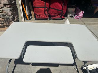 Sewing table
