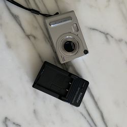 Digital  camera