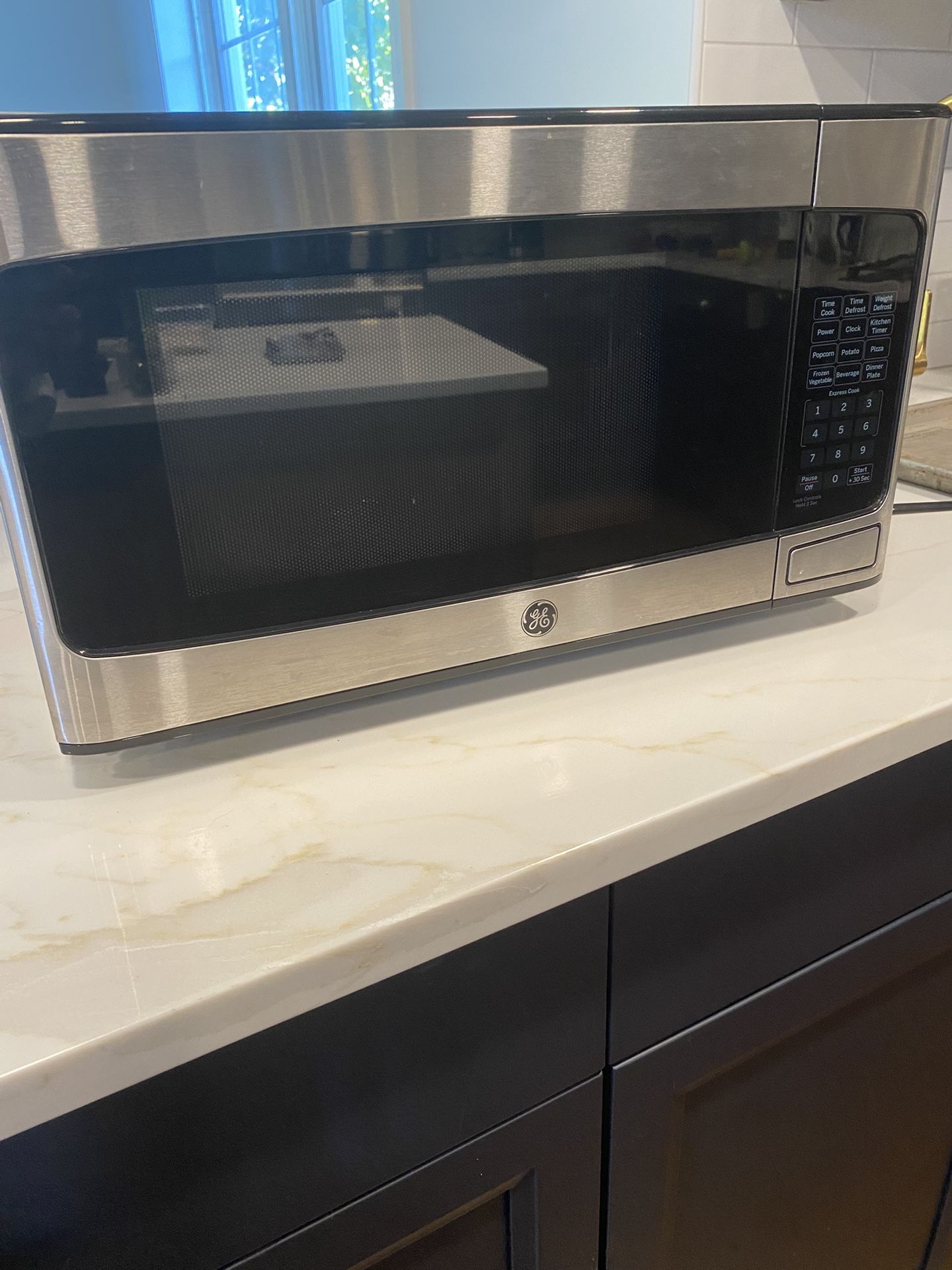 Microwave Oven