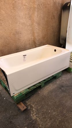 60” x 30” Right hand Drain Bathtub in White