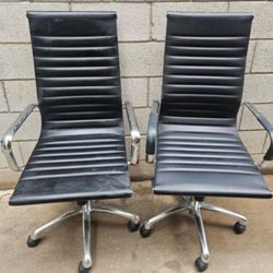 Office Computer Chairs  $40 Fir Both Price Is Firm