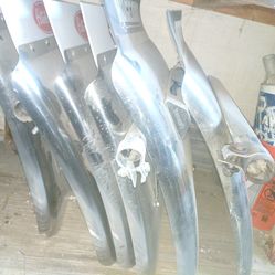 2025 Peterbuilt Front Fenders