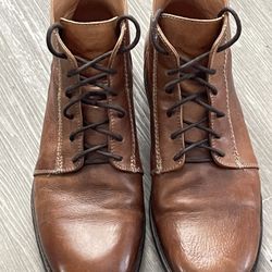 Bed/stu Size 11 In Great Shape $100