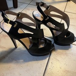 BEBE High Heel Shoes Size 9