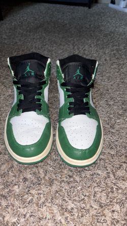 Air Jordan 1 Mid’s Pine green