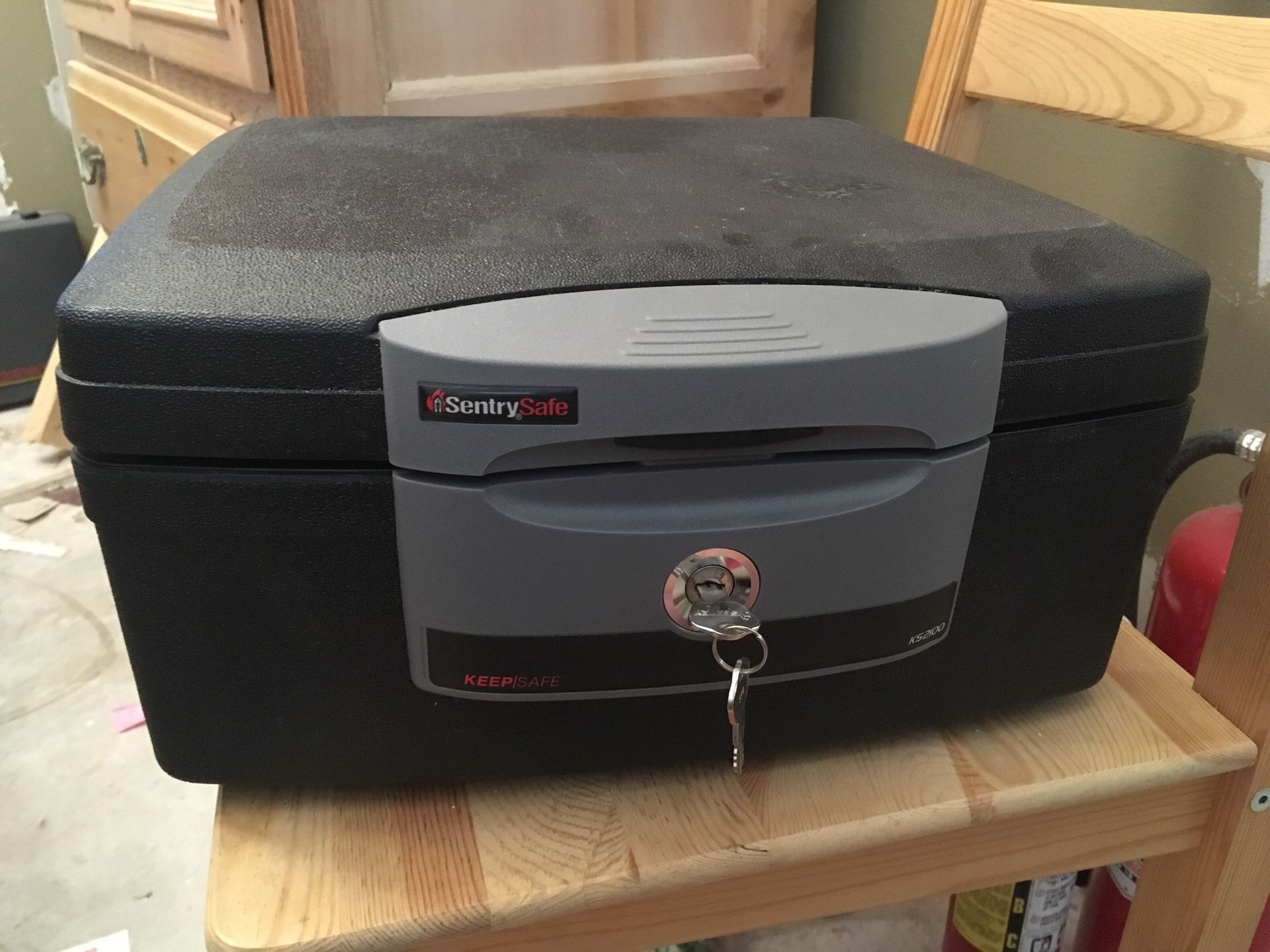 Sentry Safe KS2100 new
