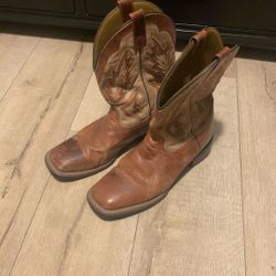 Size 9.5 Western Cowboy Boots
