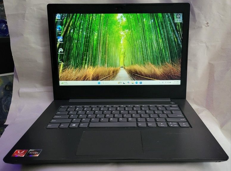 Refurbished Lenovo V330-14ARR, ryzen 3 2200u, 12gb ram, 256gb ssd 500gb hdd, dual batteries