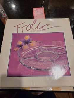 Set of crystal relish tray and chip and dip set