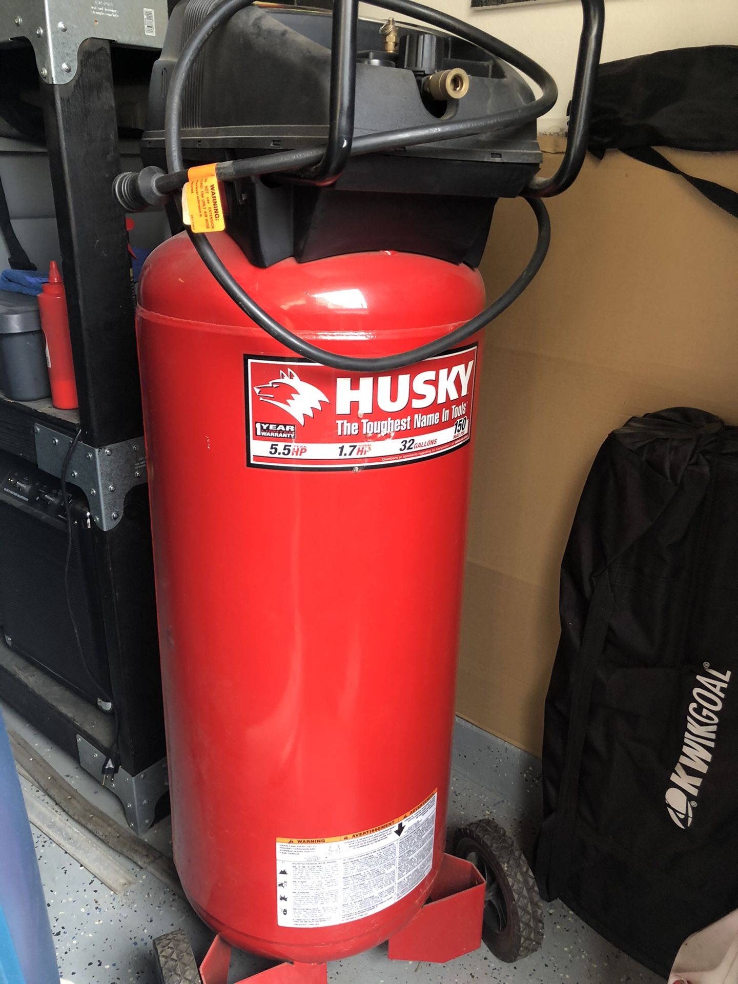 HUSKY 32 GAL AIR COMPRESSOR $300 or TRADE