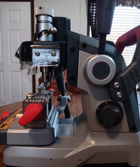 Dolphin XP 007 Key duplicator Machine