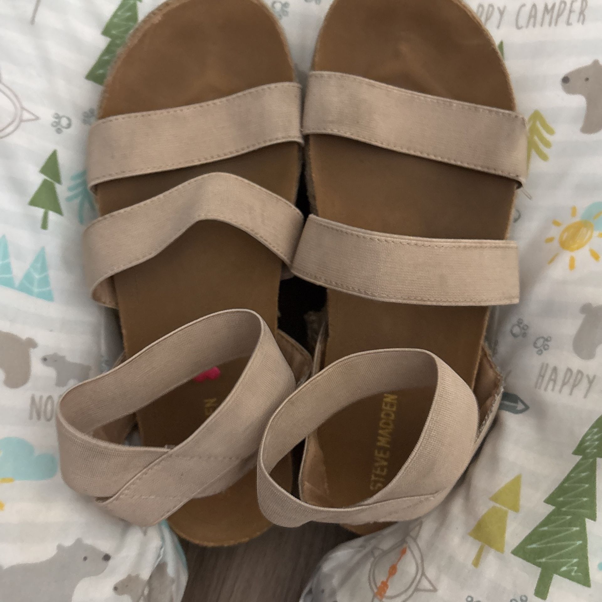 Size 4, Steve, Madi