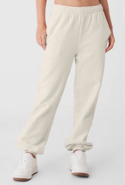 Alo Yoga Accolade Sweatpants XXS (00-0) Bone
