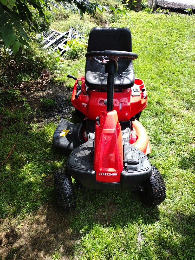 Lawn Tractor