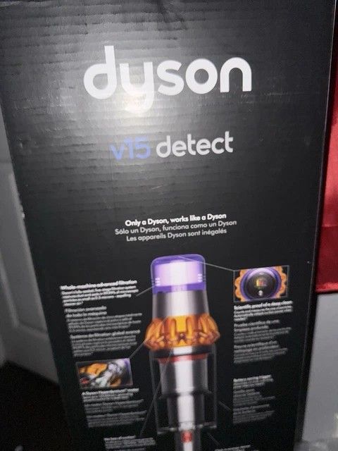 Dyson-V15-Detect-Vacuum-Cleaner..