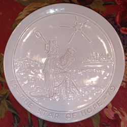 ❤️ FRANKOMA Pottery, Vintage Christmas Collector Plate, 1979 "THE STAR OF HOPE" ❤️ 8.5"