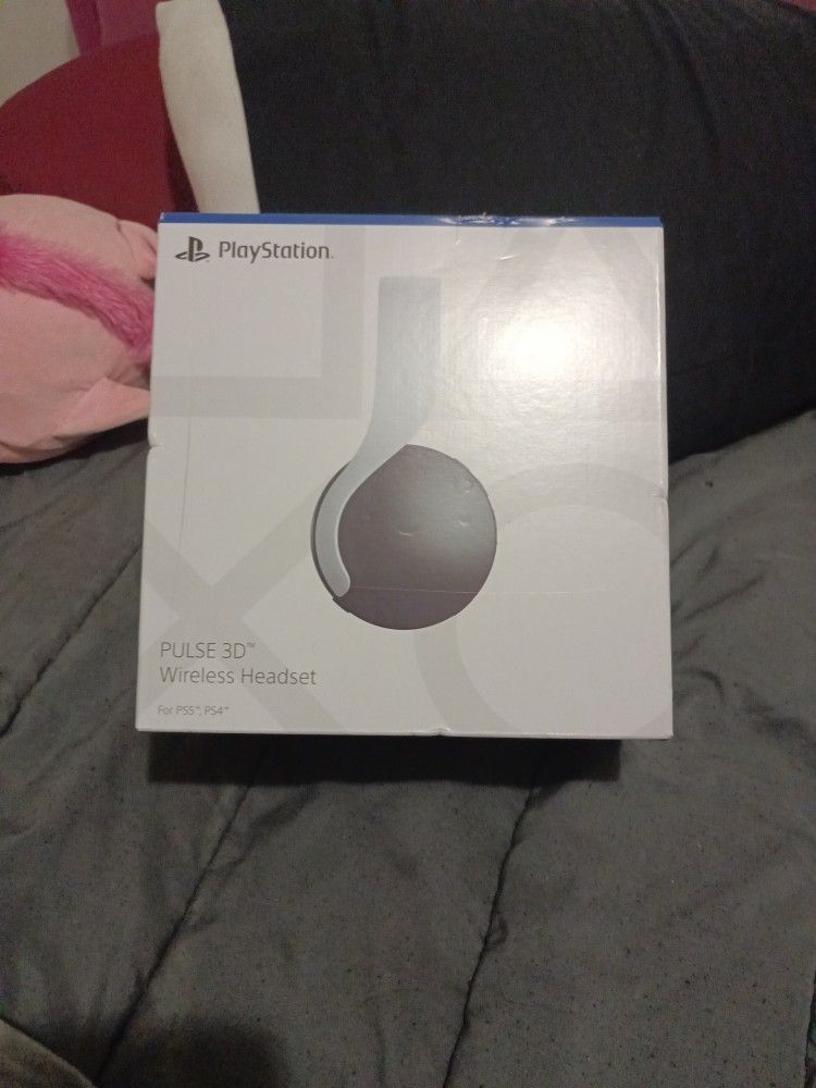 PLAYSTATION 4 PULSE WIRELESS HEADSET