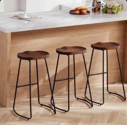 3 barstools
