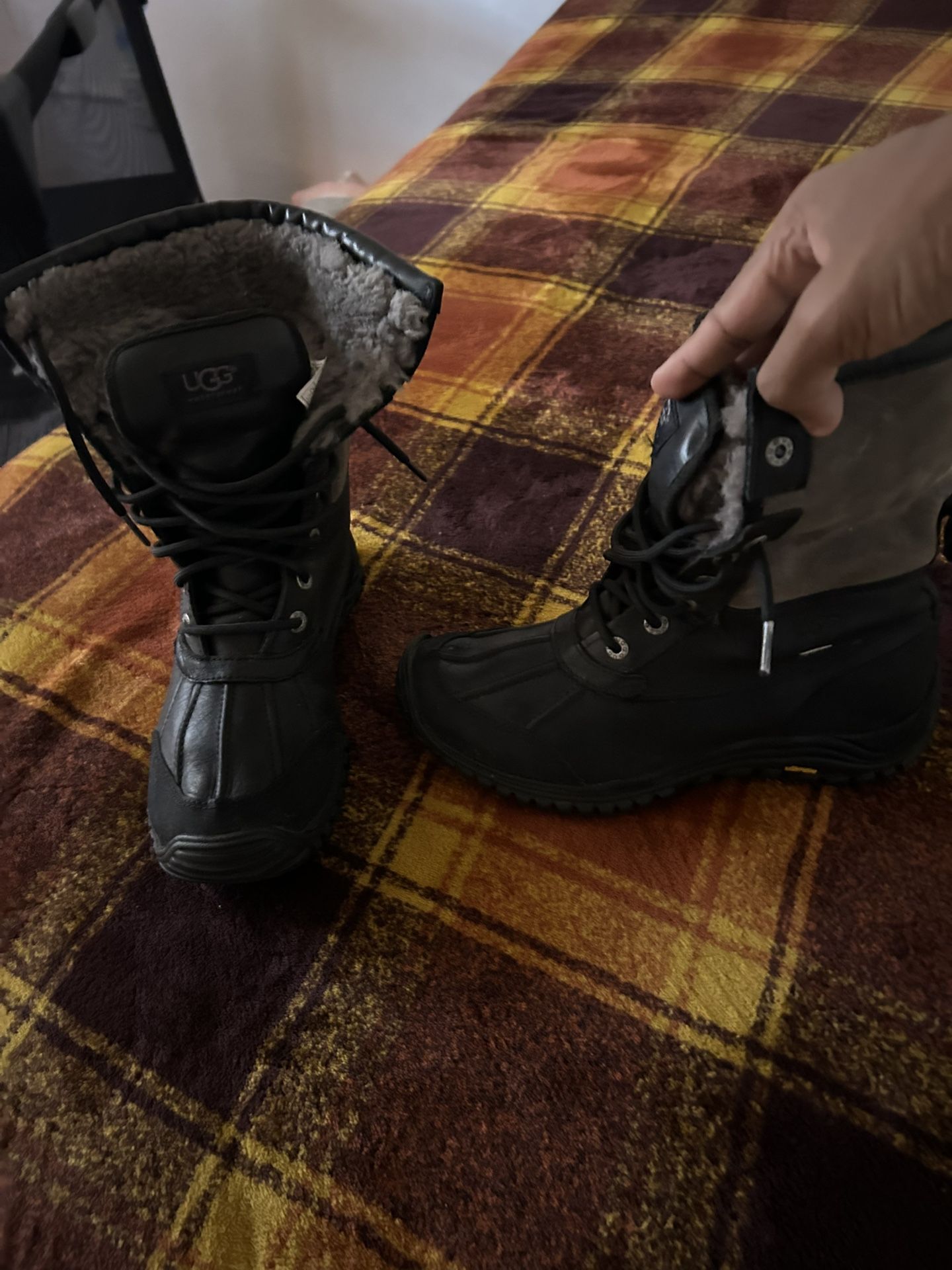 Womans Ugg Boots Size 8