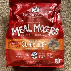 Stella & Chewy’s Super Beef Meal Mixers 35oz