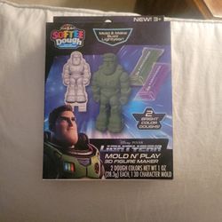 Disney Lightyear Mold N Play Dough 2pack