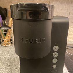 Keurig K-Express Essentials Black, Single Serve K-Cup Pod Coffee Maker