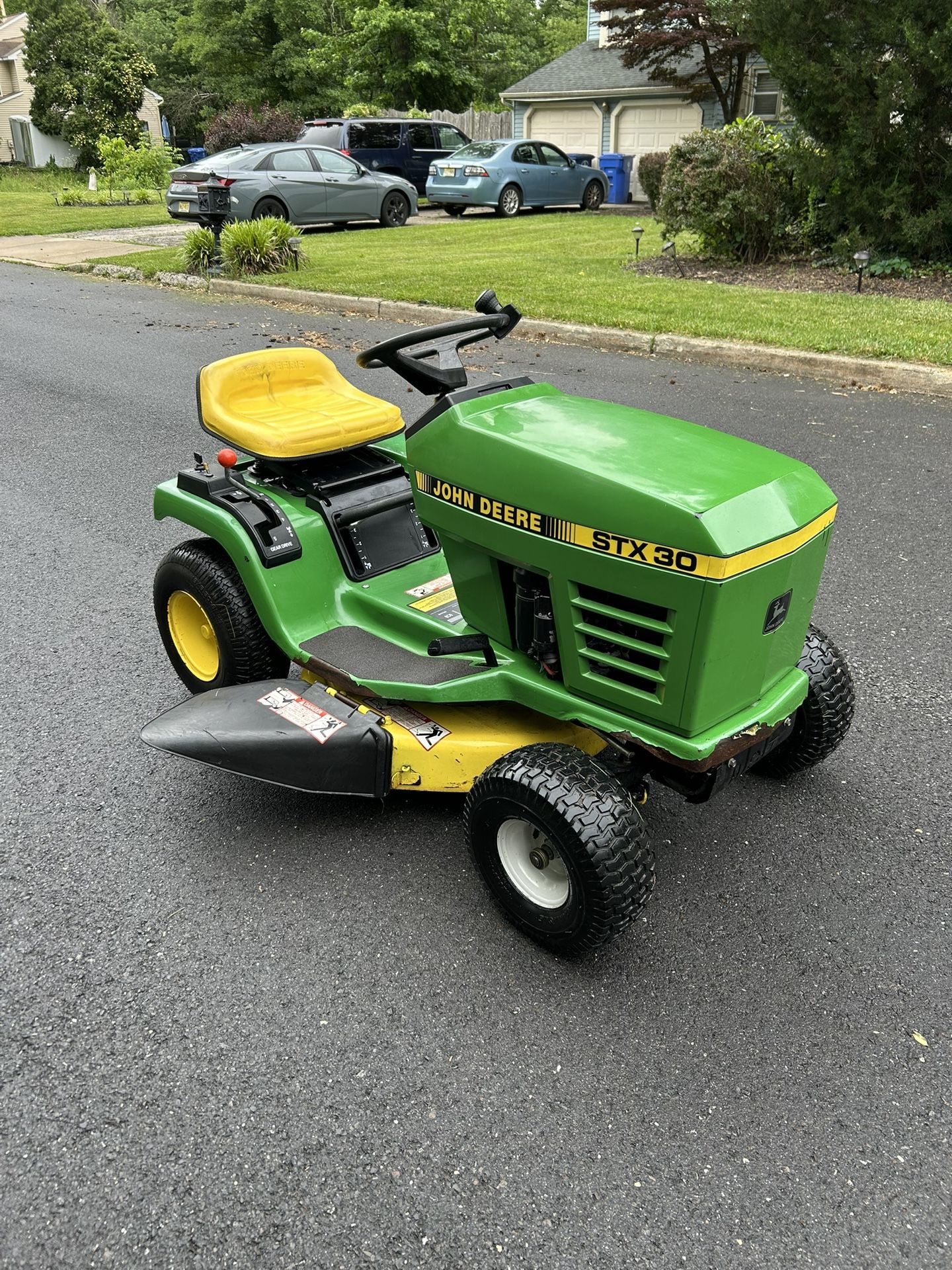John Deere Riding Mower