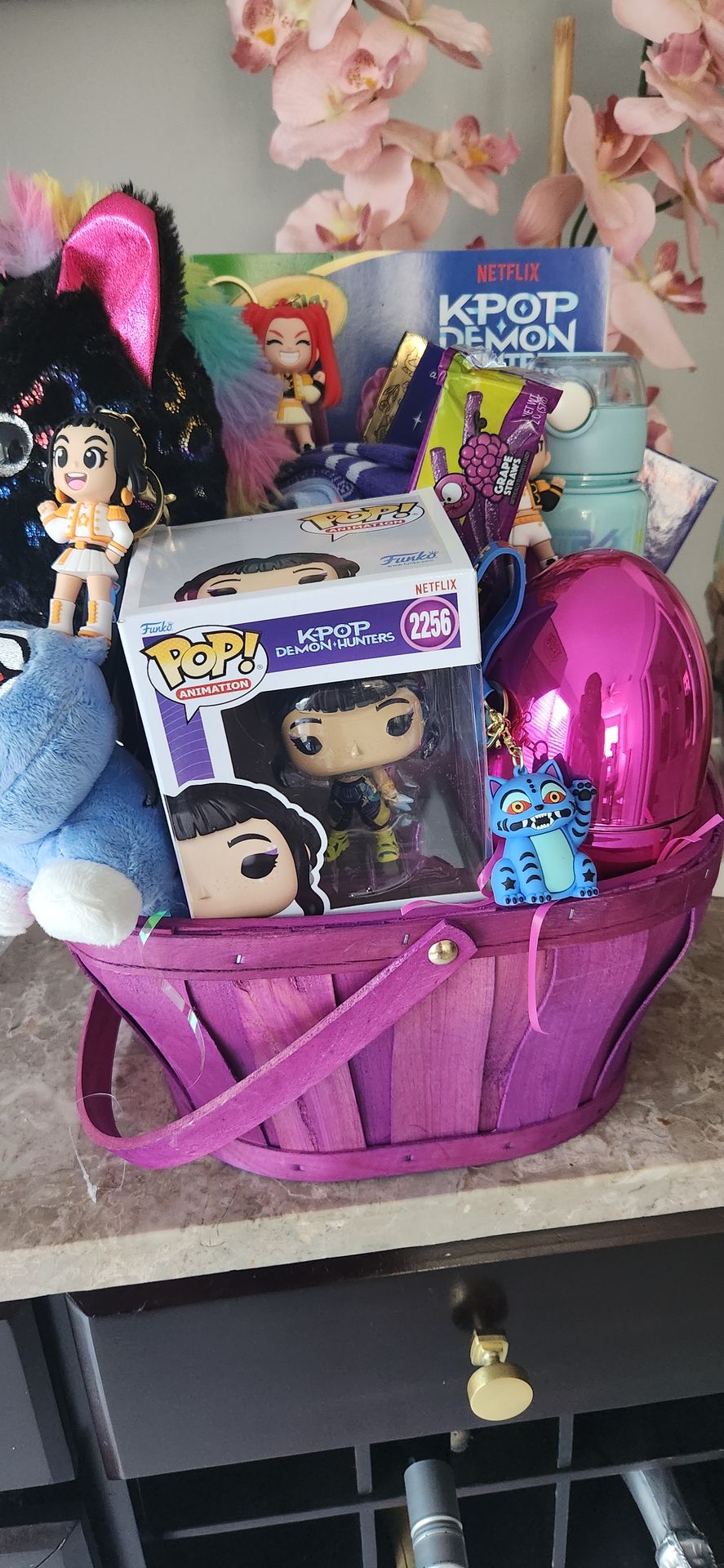 Easter basket! Kpop demon hunters