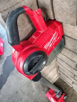 Milwaukee vacuum