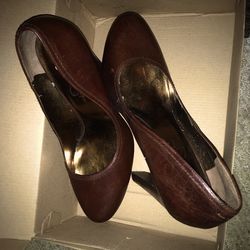 Jessica Simpson Brown Leather Pumps