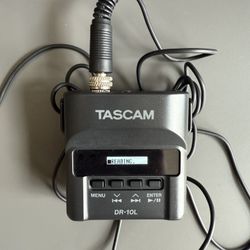 Lav Mic W/ 2 Micro SD Cards