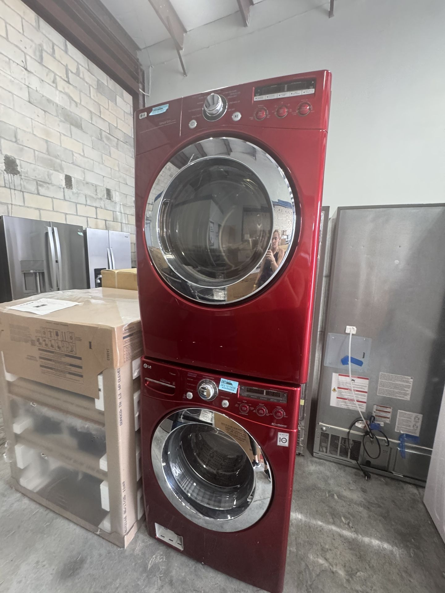 Washer And Dryer LG Red