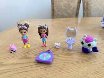 Gabby's Dollhouse Mini Figures and Accessories Set