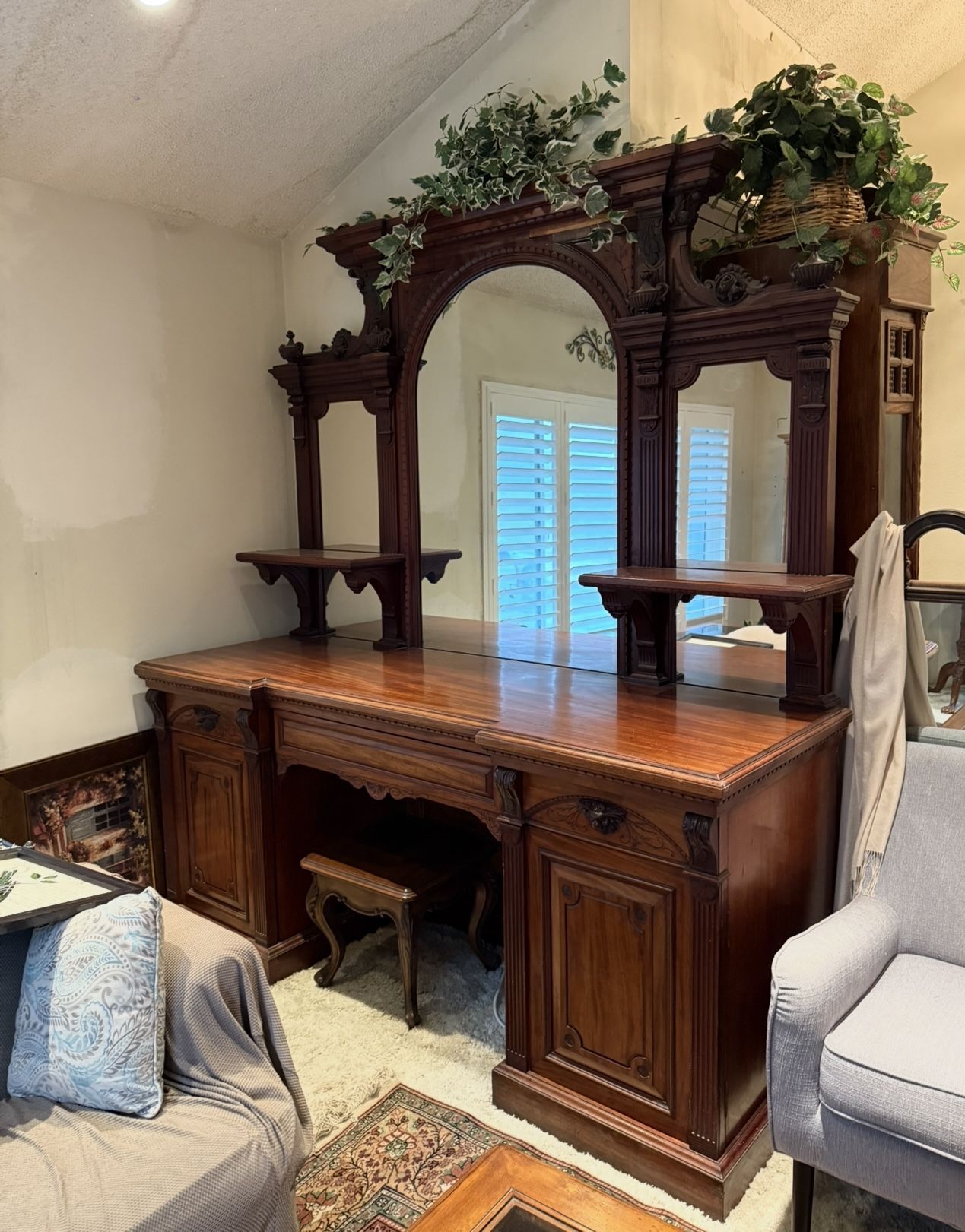 Victorian mahogany Mirrored sideboard