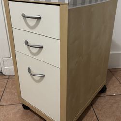 Drawer With Wheels