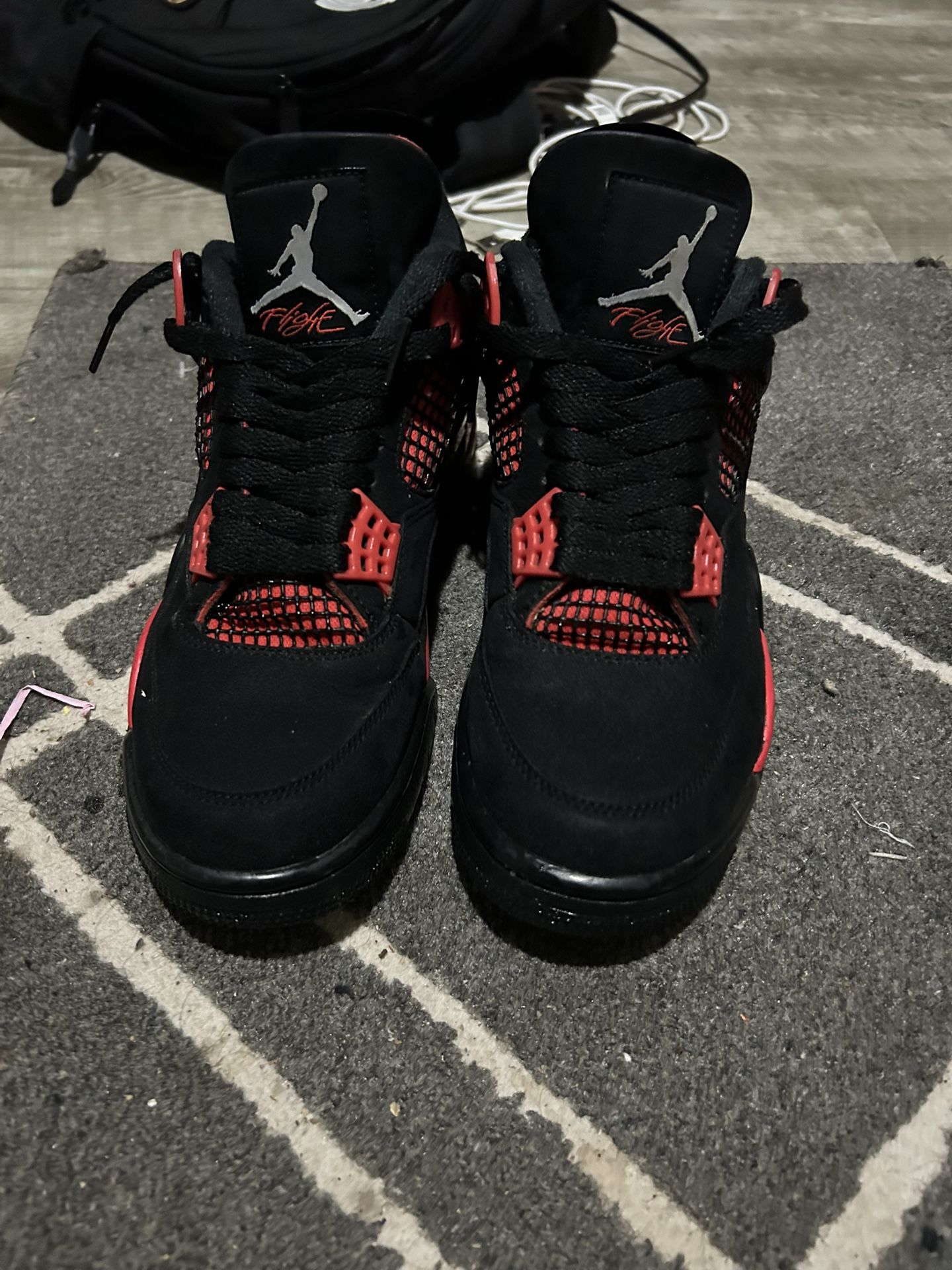 Jordan 4 Red Thunder Size 8