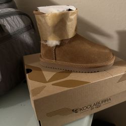 Brand New Toddler Koolaburra By Ugg