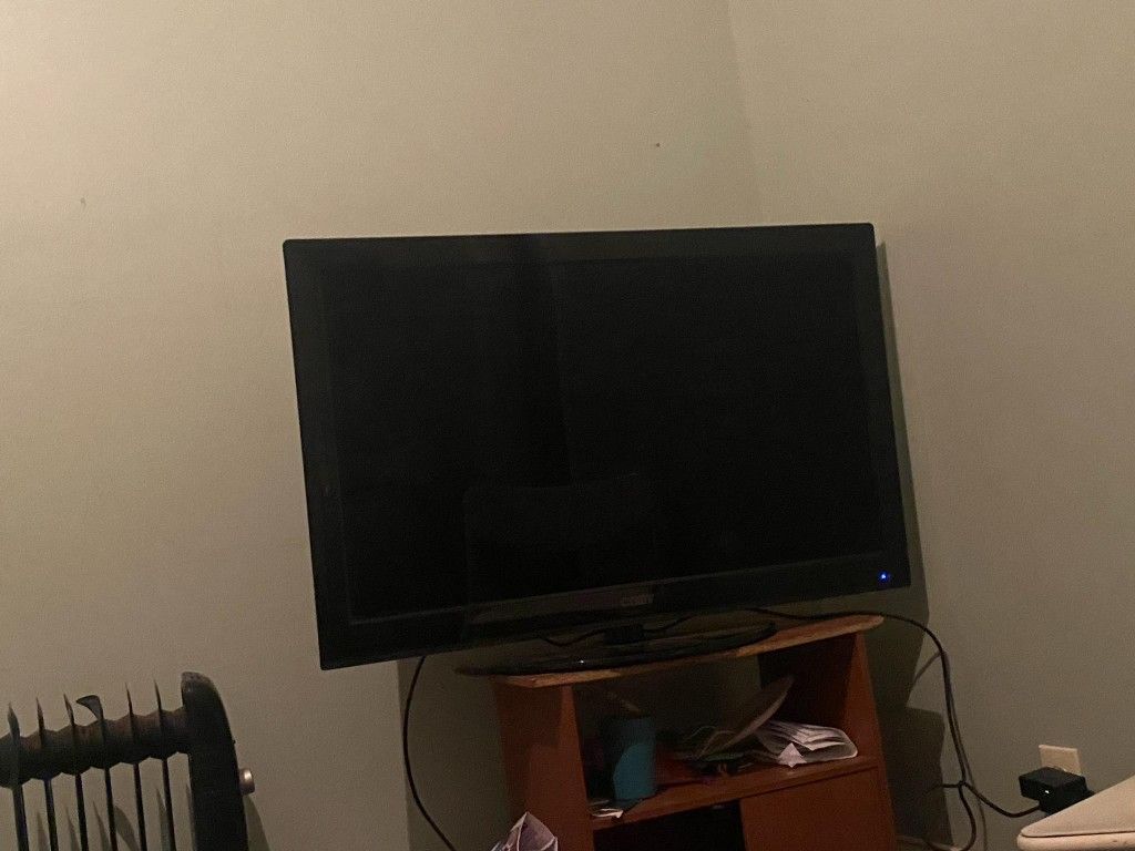 47 Inch Flat Screen TV For Sale 