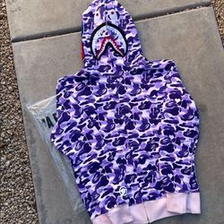 Size small bape hoodie