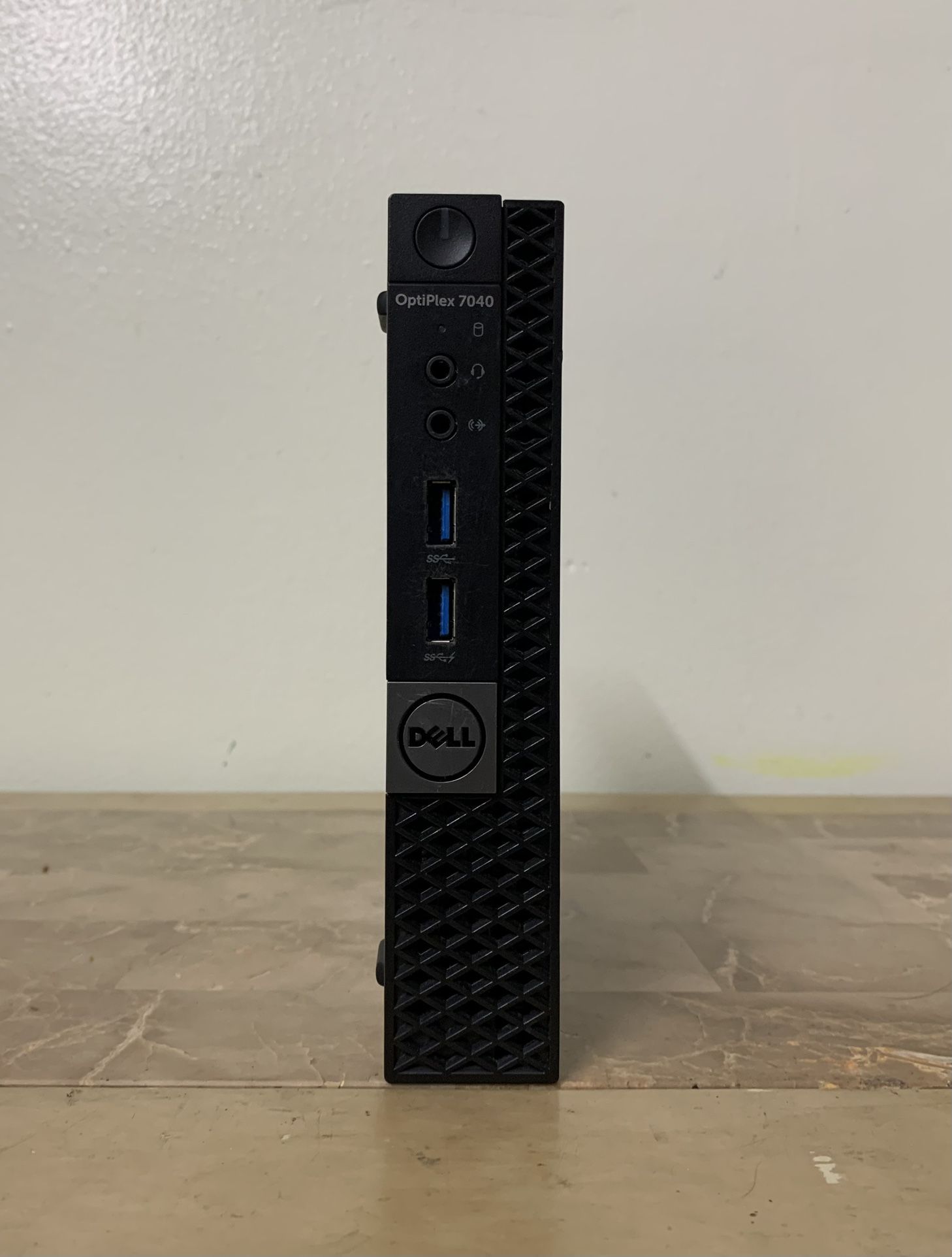 Micro DELL Optiplex 7040 MFF Core i7 16GB RAM 512GB SSD HDMI Windows 11 desktop computer
