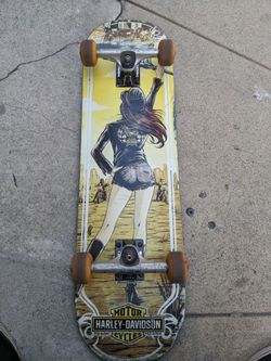 Used Darkstar Thunder Trucks Complete Skateboard 8.0