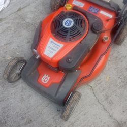 Husqvarna self walk mower 