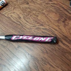 Easton Cyclone Fastpitch -9