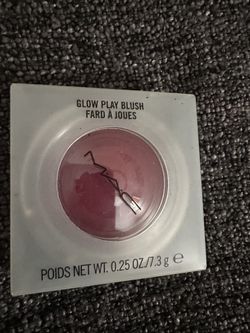 NIB MAC Cosmetics Glow Play Blush "Rosy Does It"