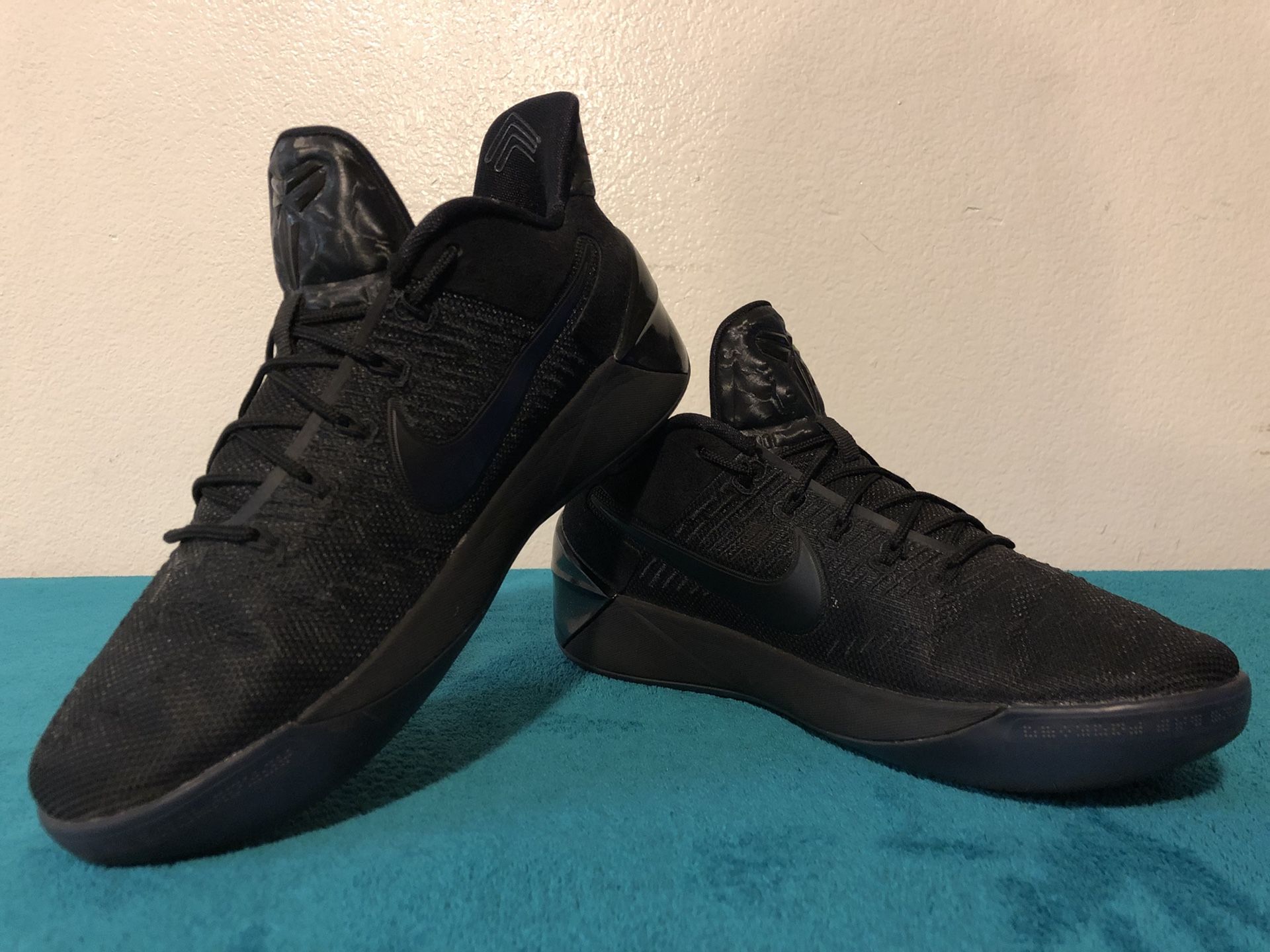 2017 KOBE A.D. “BLACK MAMBA” (TRIPLE BLACK)